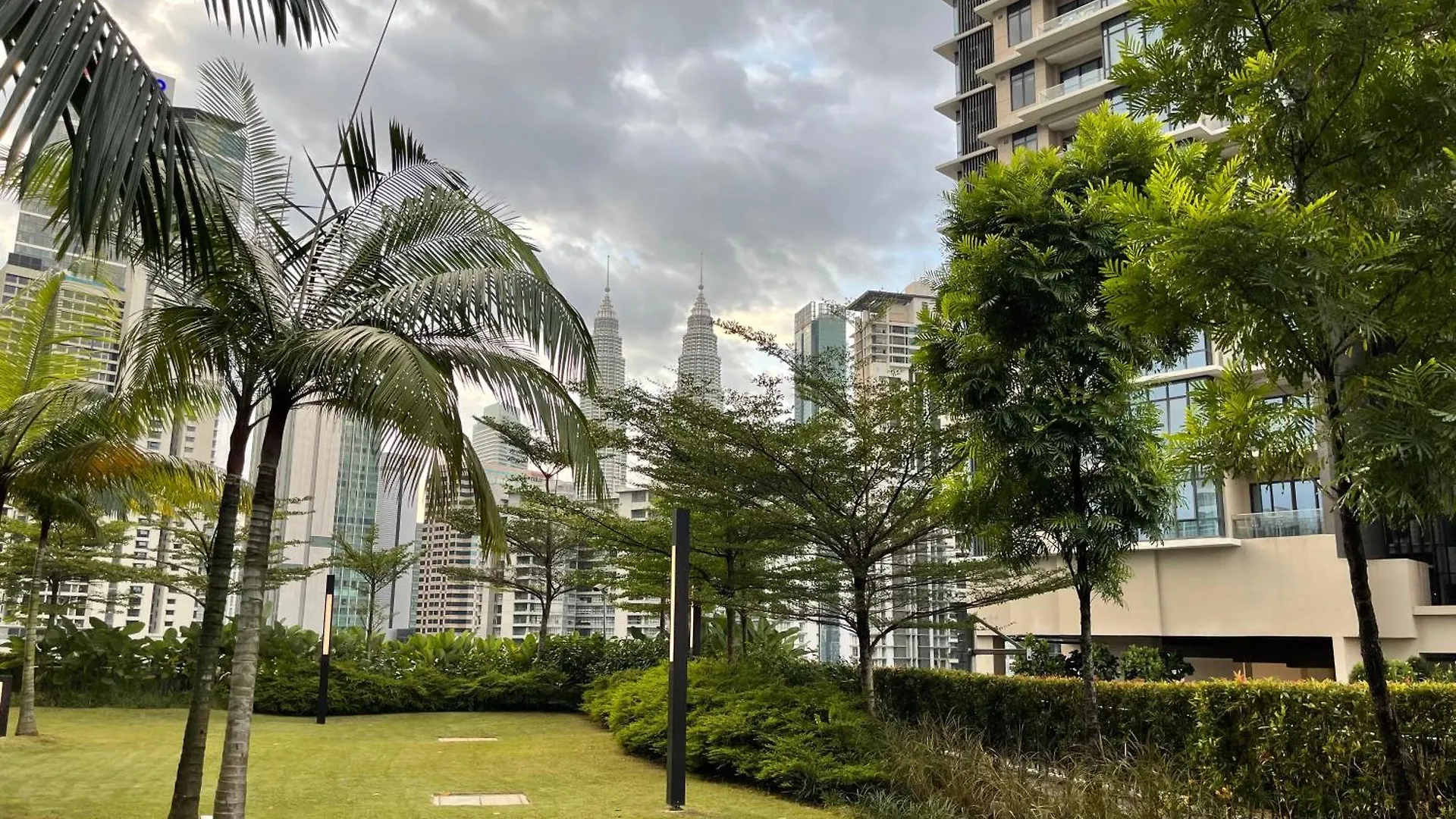 Apartment Eaton Residence Premium Suites Klcc Kuala Lumpur